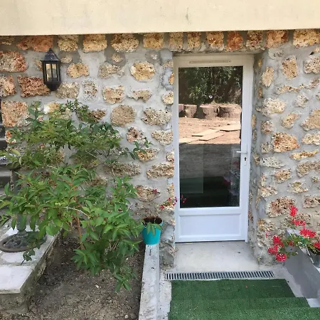 De L'etang Du Perray Hébergement de vacances *
